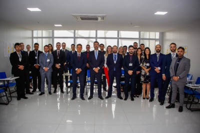 notícia: Governador aborda vocações econômicas do Amapá em curso de formação de novos juízes do Tjap