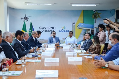 notícia: Governo do Estado e ANP debatem sobre potencial energético e parcerias para desenvolvimento de pesquisas no estado