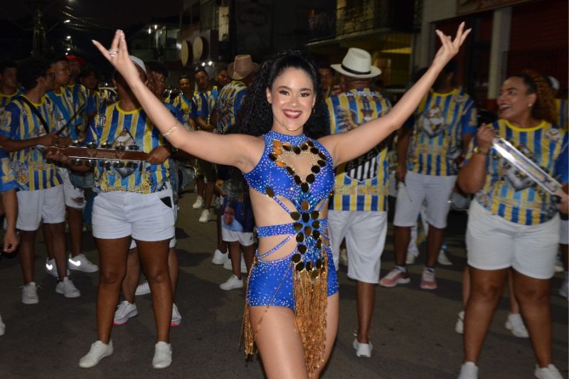 Abertura da programação ?Na Levada do Samba? <div class='credito_fotos'>Foto: Jhon Martins/GEA   |   <a href='/midias/2024/originais/15627_3c1e386c-e68a-6087-d5aa-884dd61170a2.jpg' download><i class='fa-solid fa-download'></i> Download</a></div>