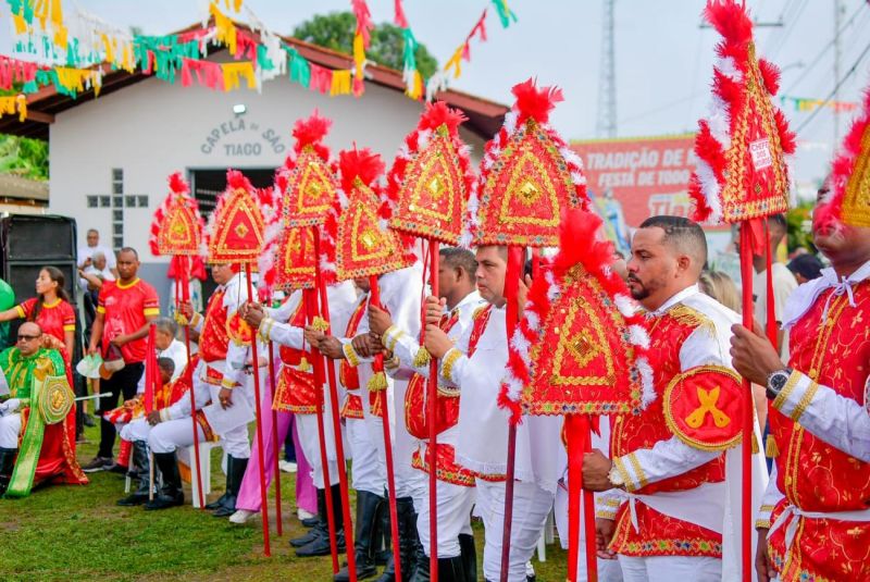 Missa celebra a fé do povo de Mazagão Velho no Dia de São Tiago.

Em 2024, festividade completa 247 anos de tradição e recebe apoio do Governo do Amapá. <div class='credito_fotos'>Foto: Maksuel Martins/GEA   |   <a href='/midias/2024/originais/15645_c4f55881-b7bb-1d84-ac5f-2c889fba2064.jpg' download><i class='fa-solid fa-download'></i> Download</a></div>
