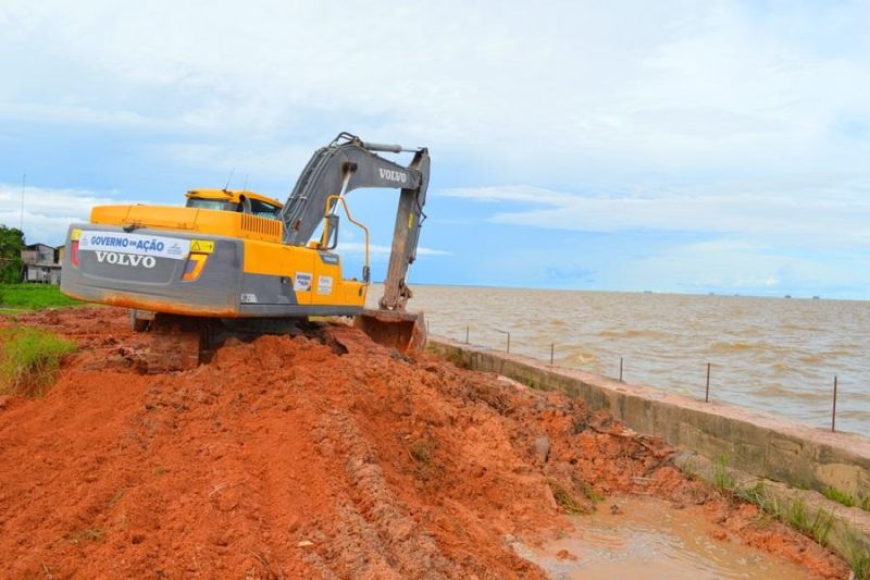Governo do Estado avança nas obras do Residencial Vila das Oliveiras e urbanização da orla do Aturiá
