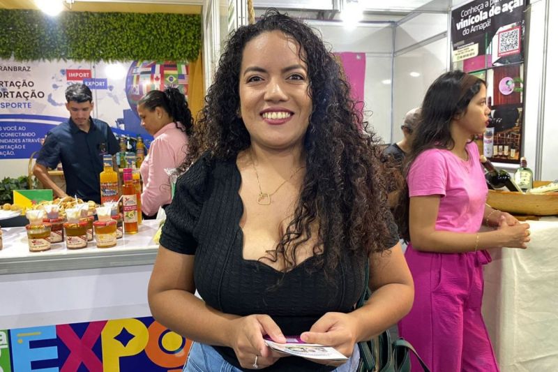 Assistente administrativa Carolaine Gurjão, de 27 anos