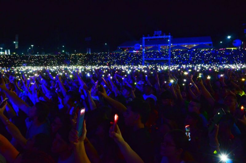 Público vibrou por quase duas horas de show