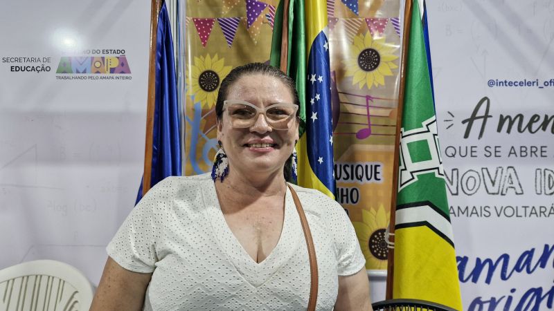 Professora do Centro Franco Amapaense, Raquel Bezerra