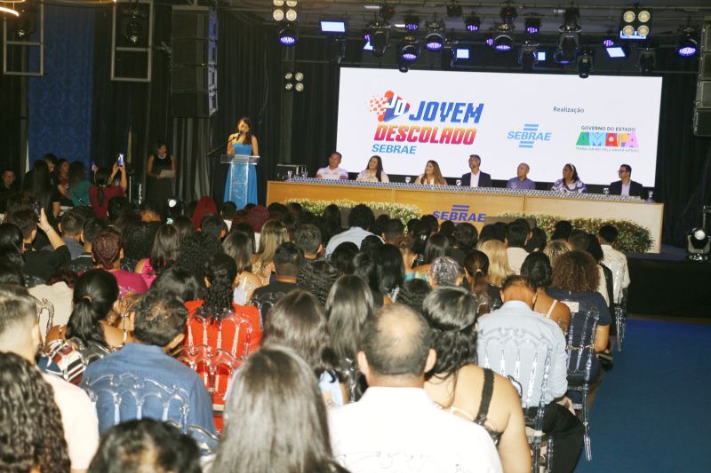 Formatura marca a jornada de formação empreendedora de jovens de 17 a 29 anos
