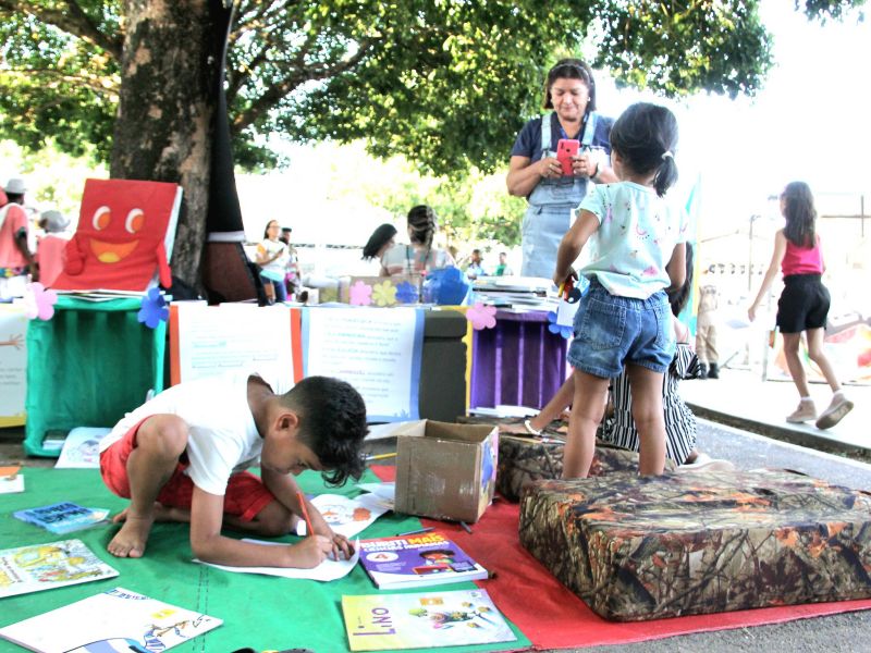 Evento dedicado ao livro, à literatura, à arte e a formação de leitores busca incentivar a leitura desde a infância