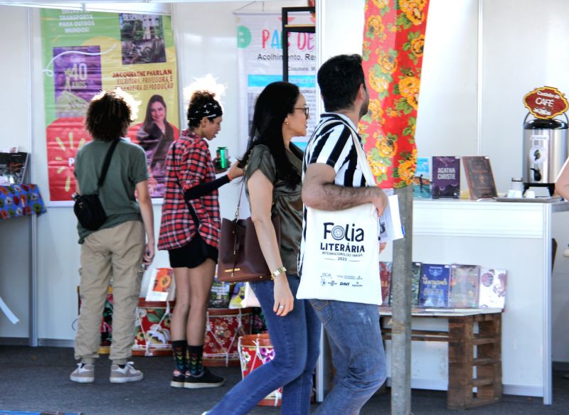 Evento incentiva a formação de novos leitores e a produção da literatura 