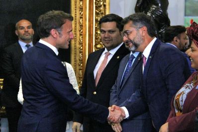 notícia: Governador Clécio Luís defende cooperação entre Brasil e França para o futuro da fronteira no Amapá