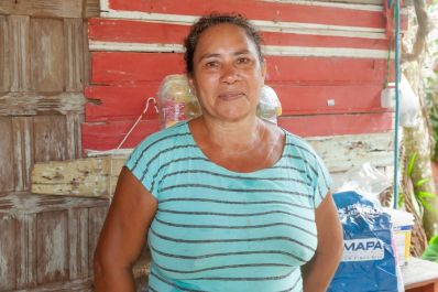 notícia: ‘Traz esperança e força para continuar’, relata moradora acolhida pelo Governo do Amapá após ter casa alagada, em Macapá