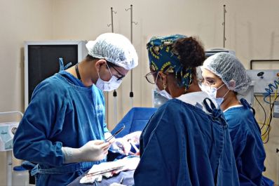 notícia: Hospital de Emergências de Macapá dobra o numéro de cirurgias e reduz tempo de espera na fila para 48 horas 