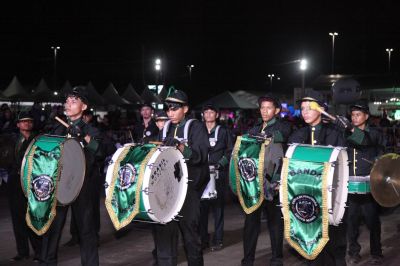 notícia: Sincronia e som ritimado encantam público no segundo dia do 5º Festival de Bandas e Fanfarras na 53ª Expofeira do Amapá