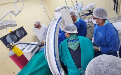 notícia: Governo do Amapá realiza 11 cirurgias ortopédicas no Hospital de Emergências na manhã deste sábado, 23