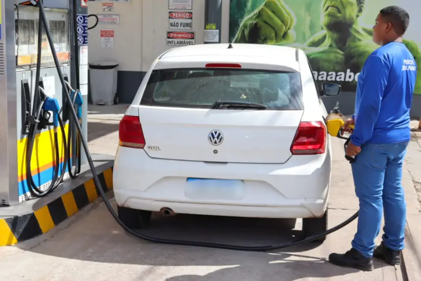 Foto: Adriano Monteiro/GEA Desoneração de impostos federais sobre combustíveis também é uma política que tem sido mantida para aliviar os impactos das flutuações do mercado internacional de petróleo