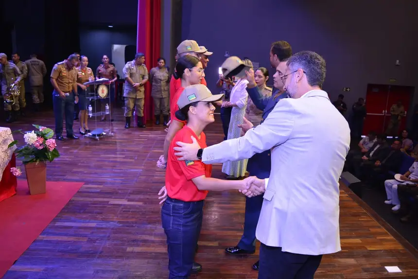 <div class='credito_fotos'>Foto: Maksuel Martins/GEA | <a href='/midias/2025/originais/20250219112509-GF00015842-F00184685.webp' download><i class='fa-solid fa-download'></i> Download</a></div>
