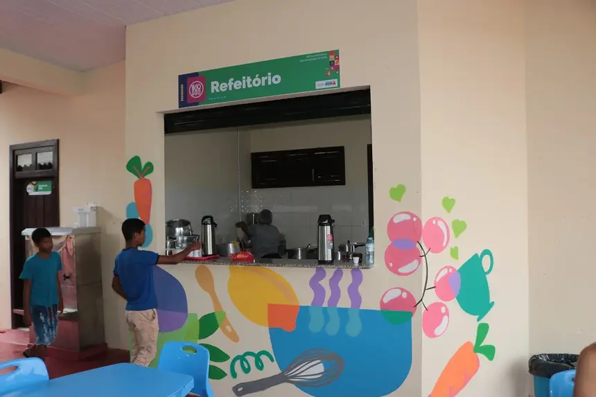 Foto: Luan Macedo/Seed Refeitório da Escola São Francisco de Assis foi totalmente equipado