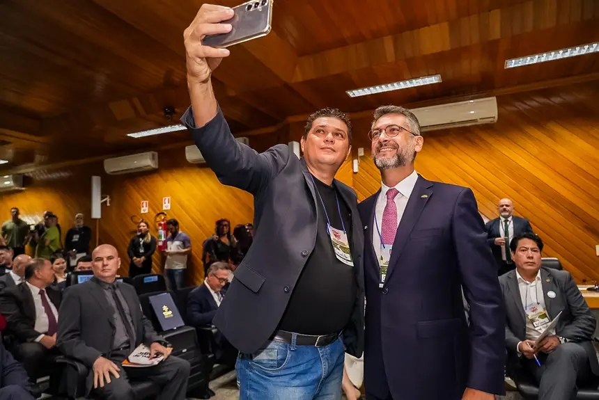  <div class='credito_fotos'>Foto: Jessé Matos/Agência Grito   |   <a href='/midias/2025/originais/20250320155304-GF00015939-F00187212.webp' download><i class='fa-solid fa-download'></i> Download</a></div>