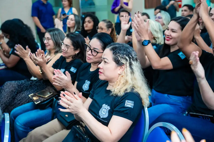  <div class='credito_fotos'>Foto: Jessé Matos/Agência Grito   |   <a href='/midias/2025/originais/20250414103143-GF00016003-F00188743.webp' download><i class='fa-solid fa-download'></i> Download</a></div>