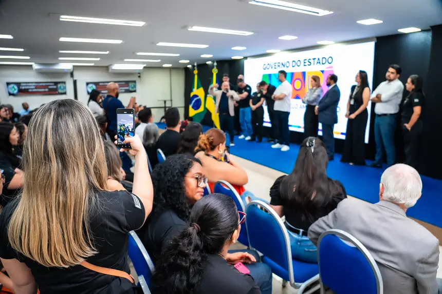  <div class='credito_fotos'>Foto: Jessé Matos/Agência Grito   |   <a href='/midias/2025/originais/20250414103153-GF00016003-F00188745.webp' download><i class='fa-solid fa-download'></i> Download</a></div>