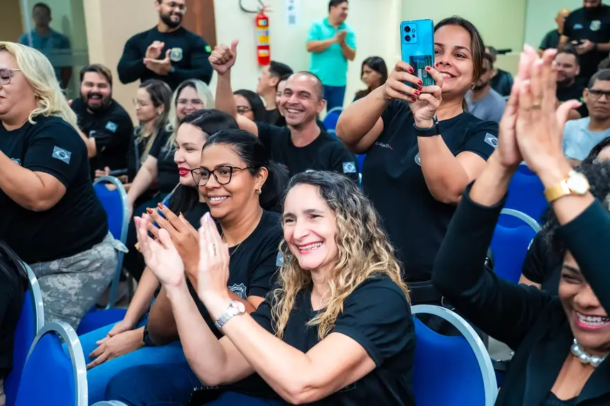  <div class='credito_fotos'>Foto: Jessé Matos/Agência Grito   |   <a href='/midias/2025/originais/20250414103208-GF00016003-F00188749.webp' download><i class='fa-solid fa-download'></i> Download</a></div>