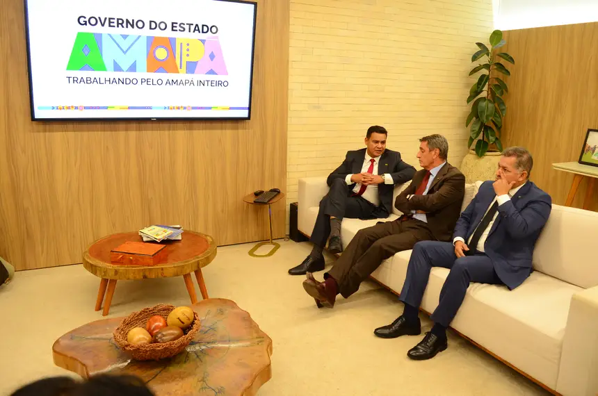  <div class='credito_fotos'>Foto: Maksuel Martins/GEA   |   <a href='/midias/2025/originais/20250414153005-GF00016005-F00188790.webp' download><i class='fa-solid fa-download'></i> Download</a></div>