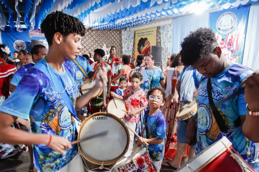  <div class='credito_fotos'>Foto: Gabriel Penha/Fundação Marabaixo   |   <a href='/midias/2025/originais/20250420114851-GF00016018-F00189156.webp' download><i class='fa-solid fa-download'></i> Download</a></div>