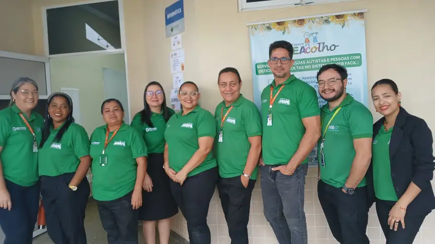 Equipe Super Fácil em ação social no Conjunto Habitacional Macabapa 