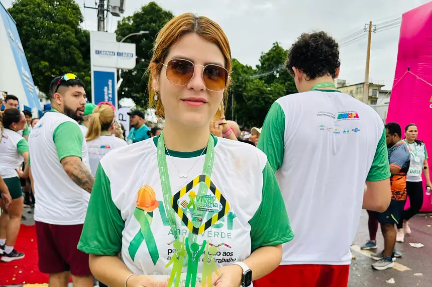 A acadêmica do curso de Direito, Ana Beatriz não conseguiu subir no pódio, mas ganhou medalha de participação e ficou satisfeita com a experiência.