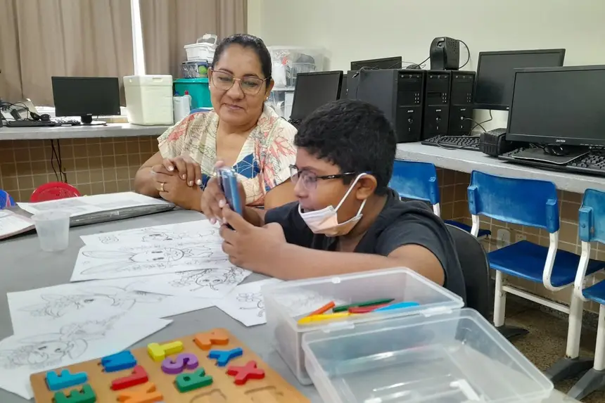 Neste sábado, 26, o Projeto TEAcolho estava no Conjunto Habitacional Macapaba  
