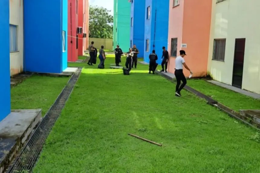 Foto: Divulgação/Sehab Todo espaço e o Centro Comunitário Vitória do Aturiá do Residencial Vila das Oliveiras está recebendo os serviços de limpeza
