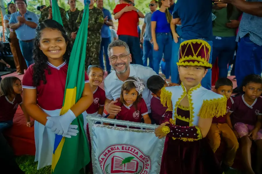  <div class='credito_fotos'>Foto: Jessé Matos/Agência Grito   |   <a href='/midias/2025/originais/20250516114614-GF00016075-F00190475.webp' download><i class='fa-solid fa-download'></i> Download</a></div>