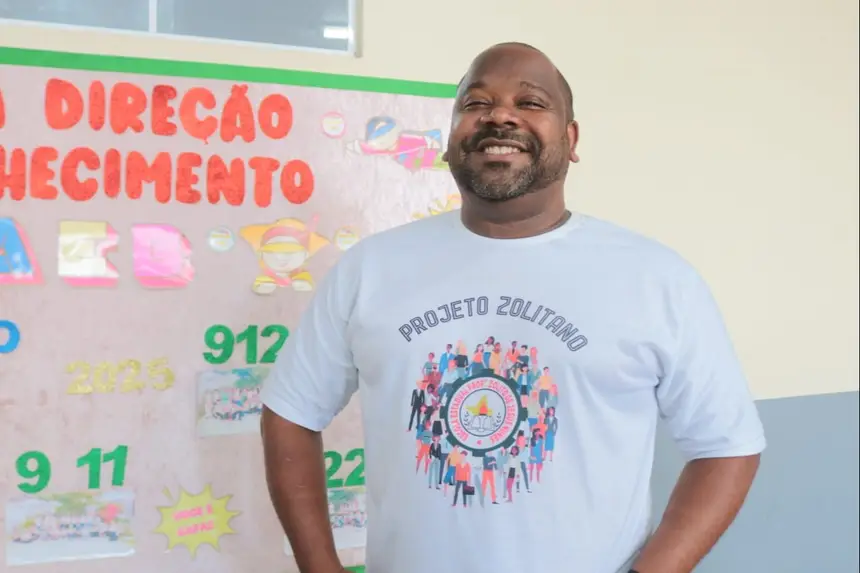 Professor Dilciney Santos, de Língua Portuguesa, é um dos idealizadores do projeto 