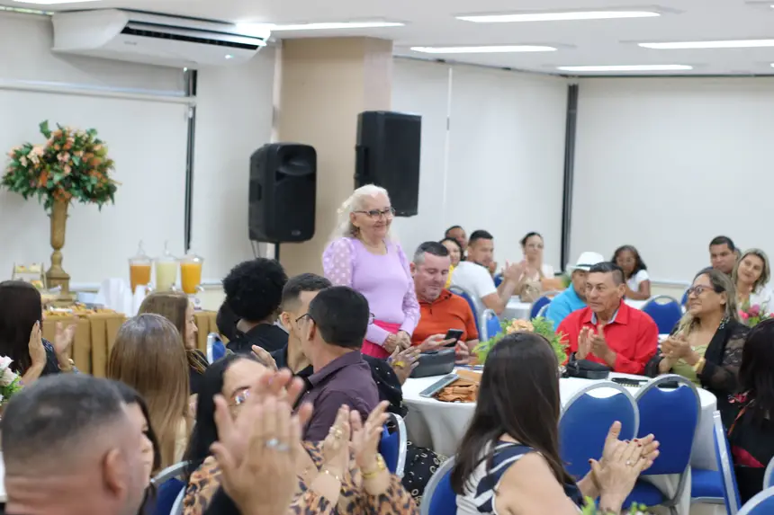 Foto: Luan Macedo/Seed Célia Teixeira comemorou o aniversário de 65 anos na cerimônia