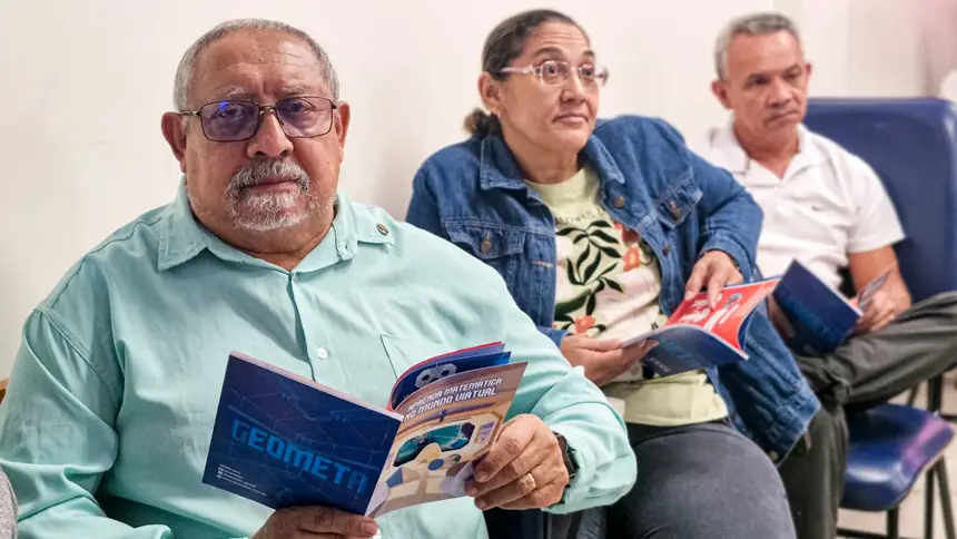 Além dos óculos e do aplicativo, os professores receberam um guia paradidático que será utilizado junto aos estudantes nas escolas
