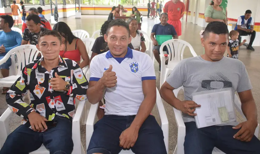 Jovens da VIla Maranata foram atendidos pela Secretaria da Juventude 
