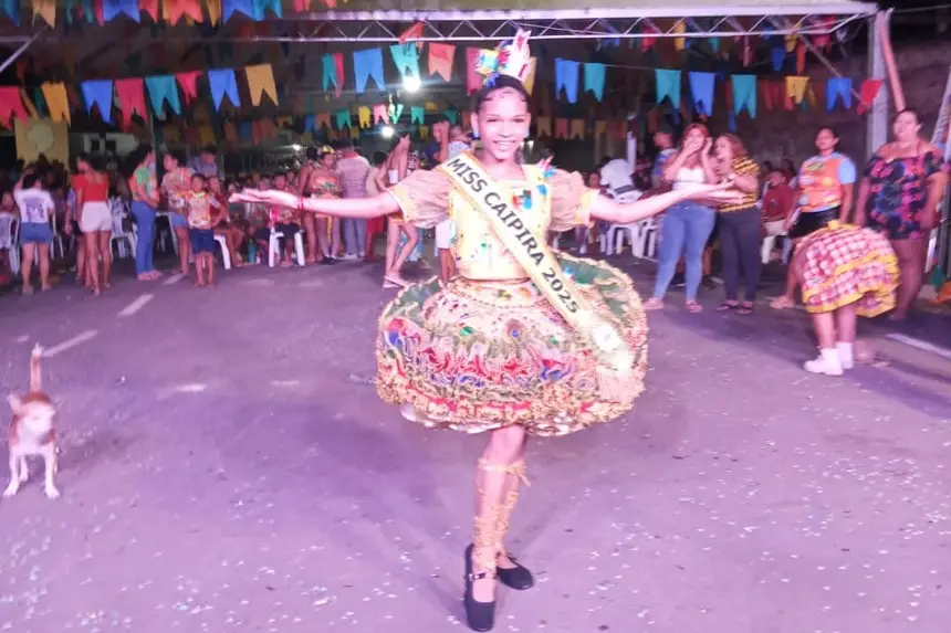 Foto: Sal Lima/GEA Eliana Amaral, vencedora do Miss Caipira, Nelson dos Anjos