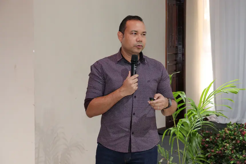 Alan Jesse, chefe da unidade de educação a distância da Seed.