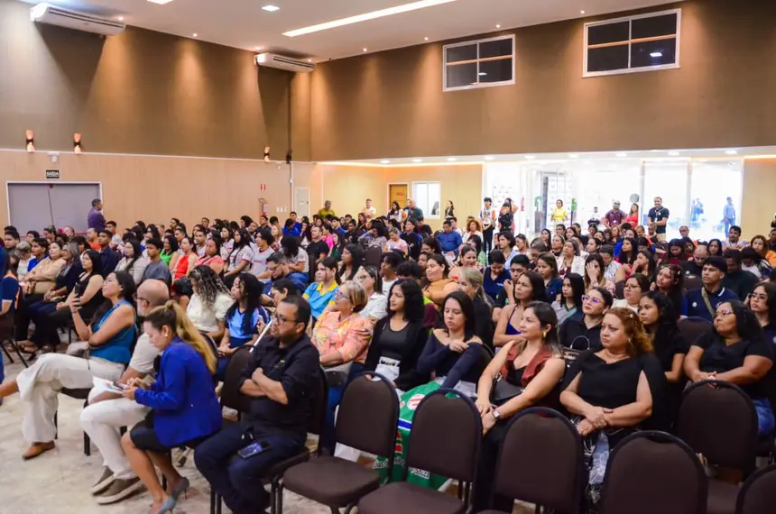 Com 20 edições realizadas, o Programa Jovem Senador é uma iniciativa do Senado Federal em parceria com os estados para estimular a participação cidadã e política dos jovens