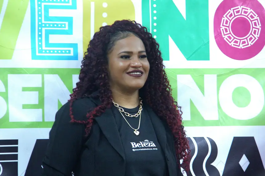 Instrutora Luciete Tavares