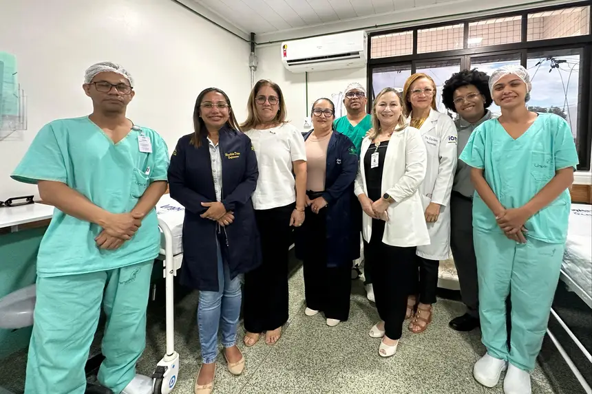 Secretária de Saúde do Amapá, Nair Mota, e a equipe do Hcal