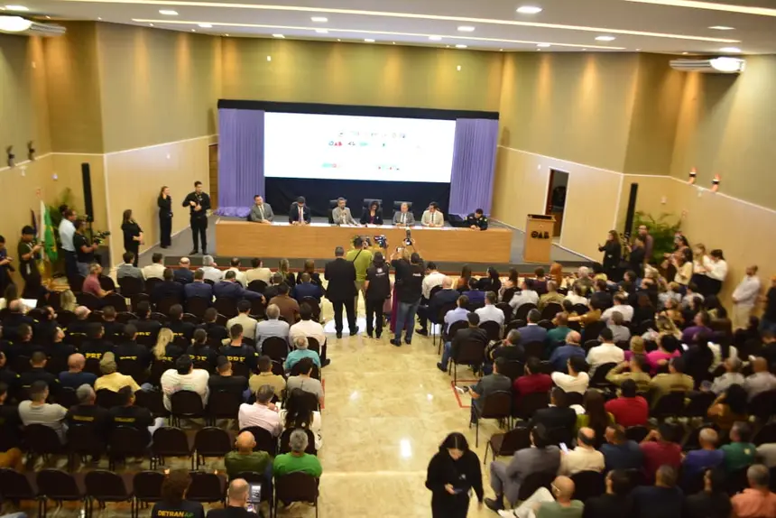 Autoridades e lideranças participam do evento “Eles por Elas” em Macapá