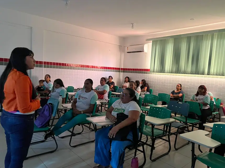 Palestra em alusão aos 19 anos da Lei Maria da Penha, no Ifap 