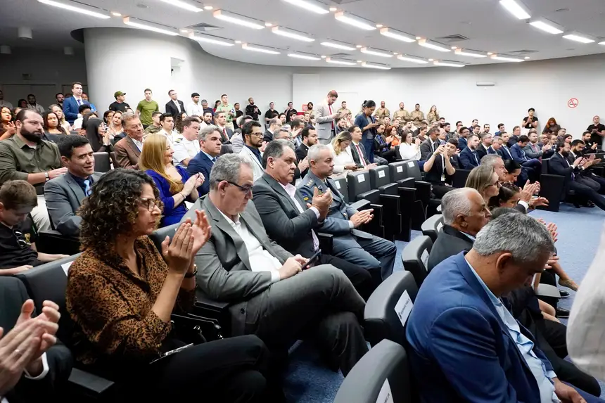  <div class='credito_fotos'>Foto: Luhana Baddini/Agência Grito   |   <a href='/midias/2025/originais/20250827142606-GF00016444-F00202876.webp' download><i class='fa-solid fa-download'></i> Download</a></div>