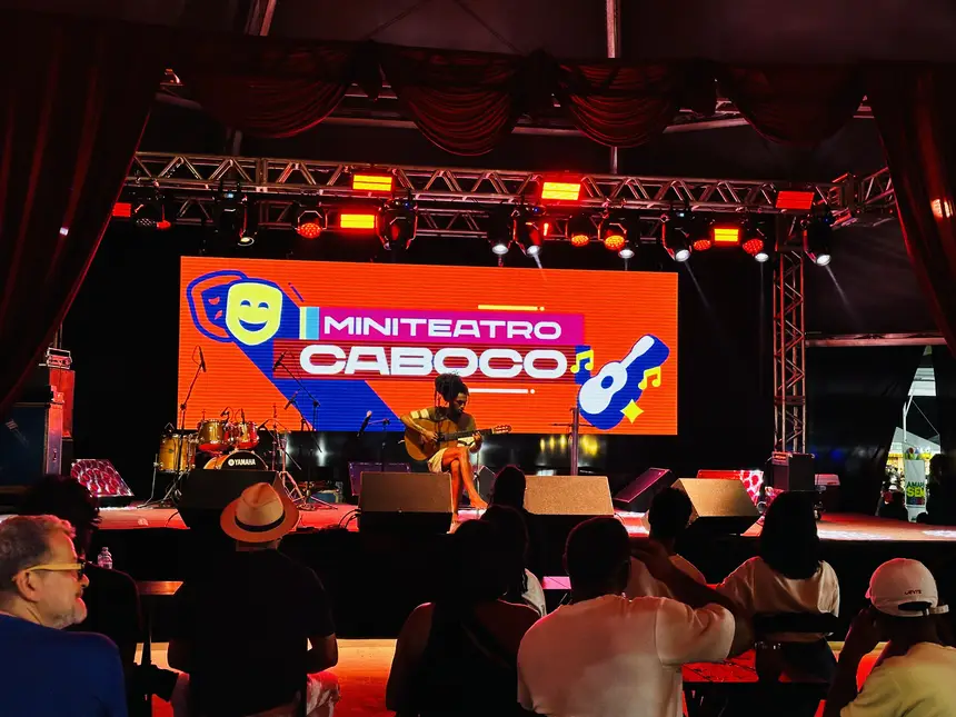 Inúmeros artistas passaram pelo palco Miniteatro Caboco