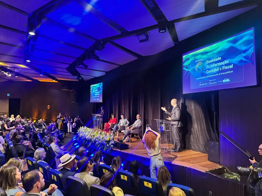  <div class='credito_fotos'>Foto: João Paulo Gonçalves / SECOM GEA   |   <a href='/midias/2025/originais/20250916115219-GF00016533-F00205290.webp' download><i class='fa-solid fa-download'></i> Download</a></div>