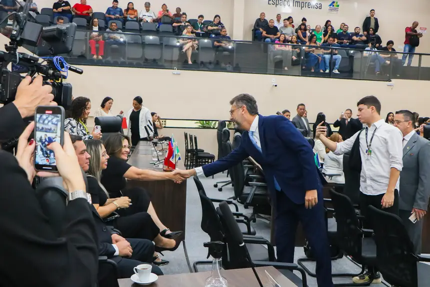  <div class='credito_fotos'>Foto: Dinho Rocha / Agência Grito    |   <a href='/midias/2025/originais/20250918142312-GF00016535-F00205349.webp' download><i class='fa-solid fa-download'></i> Download</a></div>