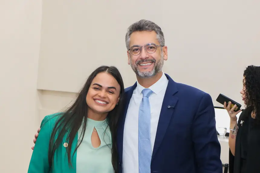  <div class='credito_fotos'>Foto: Dinho Rocha / Agência Grito    |   <a href='/midias/2025/originais/20250918142320-GF00016535-F00205353.webp' download><i class='fa-solid fa-download'></i> Download</a></div>