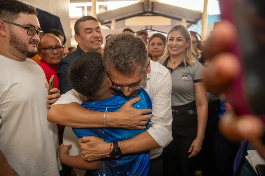  <div class='credito_fotos'>Foto: Félix Alencar / Agência Grito   |   <a href='/midias/2025/originais/20250919081016-GF00016536-F00205359.webp' download><i class='fa-solid fa-download'></i> Download</a></div>