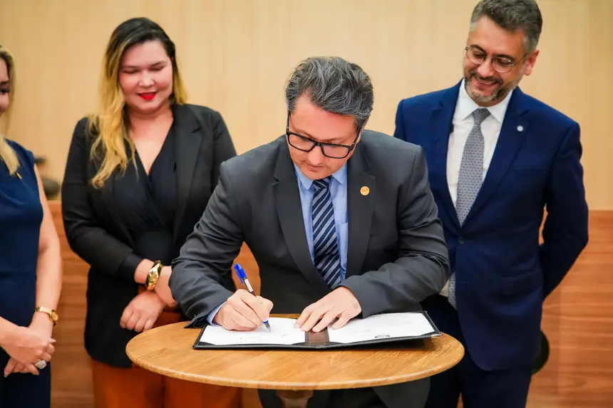  <div class='credito_fotos'>Foto: Jessé Matos/Agência Grito   |   <a href='/midias/2025/originais/20250926094224-GF00016554-F00206135.webp' download><i class='fa-solid fa-download'></i> Download</a></div>