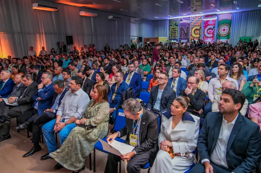  <div class='credito_fotos'>Foto: Jessé Matos/Agência Grito   |   <a href='/midias/2025/originais/20250926141637-GF00016555-F00206178.webp' download><i class='fa-solid fa-download'></i> Download</a></div>