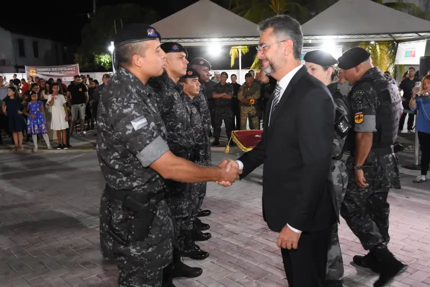  <div class='credito_fotos'>Foto: Crisyano Mendes / AGÊNCIA GRITO   |   <a href='/midias/2025/originais/20251001103646-GF00016565-F00206431.webp' download><i class='fa-solid fa-download'></i> Download</a></div>